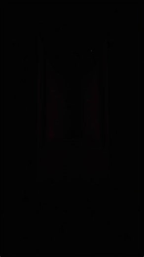 3.1K views · 11 reactions | H&M倫敦大秀重磅迴歸 以The London Issue為題 拉開一場突破風格邊界的時尚盛宴 秀場之上，紅色光影點燃熾熱氛圍 2025秋冬系列兩大篇章矚目亮相 H&M Studio與H&M Atelier新系列同步呈現 極簡線條融合經典與先鋒設計 構築充滿張力的秀場空間 譜寫風格新篇，引領時尚新生 | H&M | Facebook