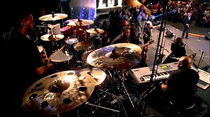 126K views · 5.7K reactions | The band could NOT let it go, after Paul Porter DEMOLISHED the place!! Go purchase & stream, The Healing Project, available EVERYWHERE! #kennylewisandonevoice #gospelmusic #gospelartist | Kenny Lewis & One Voice | Facebook