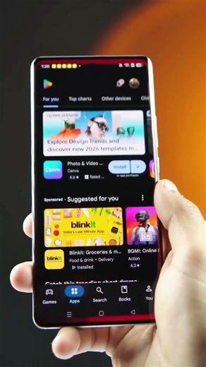 Update Play Store in Android phone to fix slow and hang issues