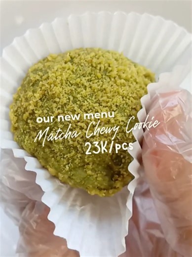 Hi Nyamers!!! Matcha Chewy Cookie Bandung 23k/pcs ✨Open Order - available in: • Offline: 62 812-2472-8362 • Online: Gofood & Grabfood #dubaichewycookie #dubai #pistachio #bandung #kopo