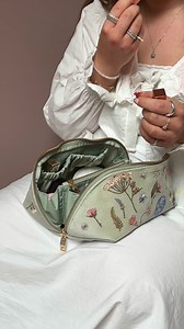 27K views · 534 reactions | Meet our Open Flat Makeup Bag, blending beauty and function. Shop the sell-out makeup bag today. ✨ | Elizabeth Scarlett | Facebook