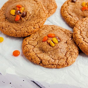 60K views · 17 reactions | OMG, Reese's fans are going to LOVE these cookies.. just wait until you see their secret centre  RECIPE: https://uk.goodho.us/2JI3l3Q | Good Housekeeping | Facebook
