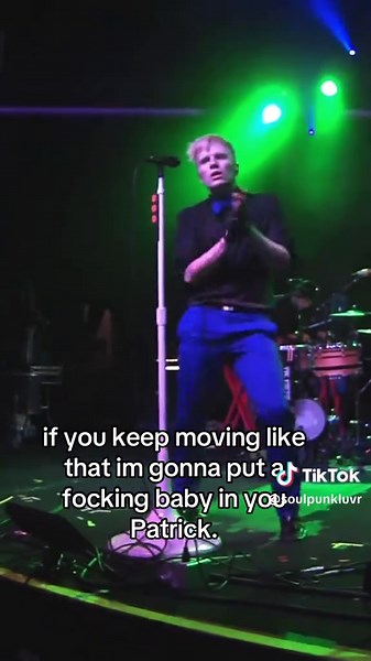 Patrick Stump Cheeks Clapping in 4K #patrickstump #soulpunk #falloutboy #fob #fyp