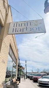 455K views · 2.9K reactions | I can’t be the only one?! 藍 Sometimes you just don’t have a perfect spot for your thrift find right away, but it’s still a good find nonetheless! I love these accordion peg racks, but I can’t decide how I want to use it! How would YOU use it?! #thrifting #thriftedhomedecor | Denise Fowler | Facebook