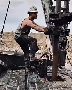 Oil Drilling Tech Zoo A drilling rig is an integrated system that drills wells, such as oil or water wells, in the earth's subsurface. ... Small to medium-sized drilling rigs are mobile, such as those used in mineral exploration drilling, blast-hole, water wells and environmental investigations. #technology #oil #drilling #petroleum | Tech Zoo