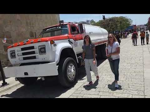 Oaxaca Has Weird Cars