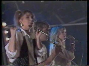 Bucks Fizz New beginning Keep each other warm