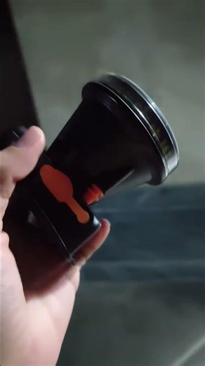 Thai flashlight, battery not dimmed, brightness above 12 o'clock, high setting.