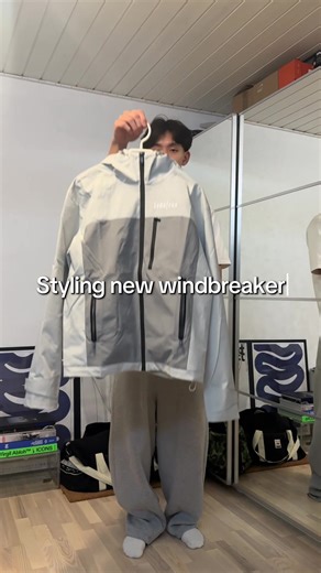 Stylish New Windbreaker Trends for Fall