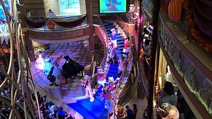 Mickey and Friends saying Goodbye in the See Ya Real Soon Farewell Show on the Disney Dream #Tmsm #tmsmfancruise #disneydream | The Main Street Mouse