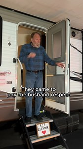 6.9M views · 617K reactions | Students lose their teacher and pay respect ❤️ | Animal Stories | Facebook