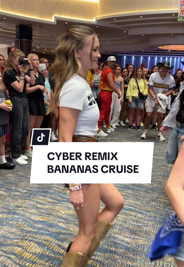 Line dancing on a cruise = everyone’s favorite thing @dancin.with.brooke @The Texas Tailgaters #linedancing #linedancer #texastailgaters #bananaball #dance