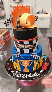 Race car cake 🤩🤩 Full recipe below comment 👇👇 | Sweetie Cake