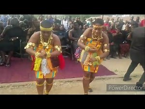 ASHANTI CULTURE: Ancestral Dancing and Drumming at MANHYIA PALACE