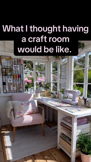 Craft Room Expectations vs Reality: Hilarious Insights