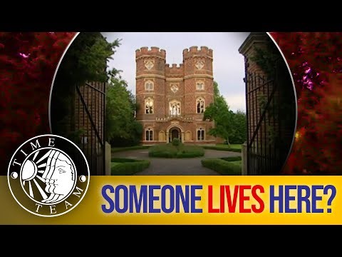 Somebody Actually Lives Here? | Time Team Classic