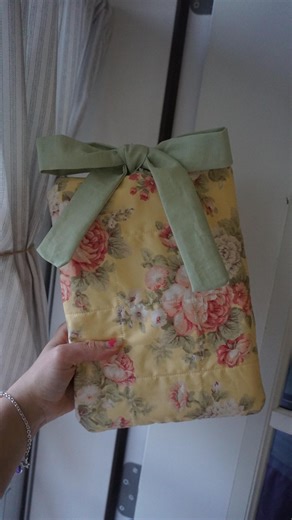 Hand Made Quilted Book Sleeve - Etsy