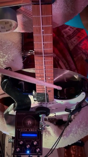 We've never seen anyone play guitar with drumsticks before! 🥁😲 | UNILAD Sound