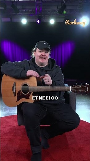 Kolme helpointa sointua kitaralla
