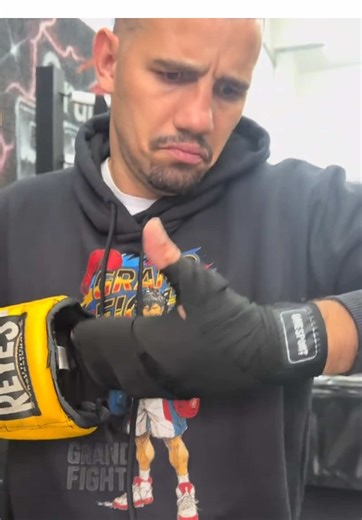 How to Properly Wrap Your Hands for Boxing Training
