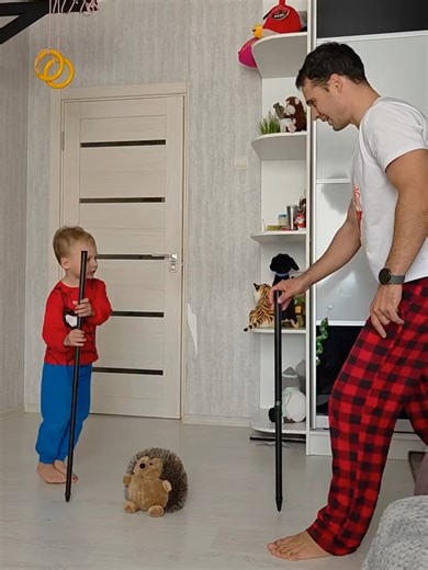 BACK PAIN🔹NECK PAIN🔹REHAB on Instagram: "Boost your child’s speed and reaction time 🚀 Swipe through for simple games you can play at home 👉 Each activity is a workout for both the brain and body. Just 15 minutes a day can help your child become quicker, more focused, and more confident. Save this set and try it together at home 💪 via @seva_fialkovskiy"