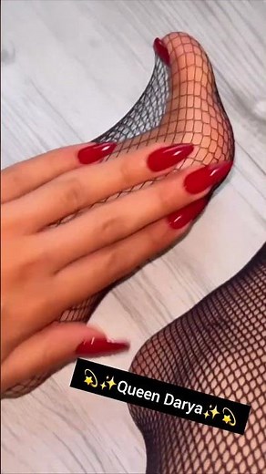 Long toes girl feet soles #feet #foot #pedicure #soles #toenails #toes #longtoes #sole #shorts