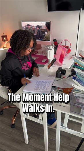 ChatGPT Helped Build My Dream Studio🤯🩷 #lights #camera #action