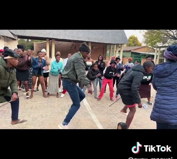 Amampondo Traditional Songs and Fun Celebrations