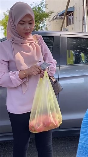 Seorang yang penyayang akan membawa kegembiraan kepada mereka di sekelilingnya.小爱心温暖大世界❤️ #tiktokmalaysia #tiktokindonesia #tiktokhot #aienpenyayang