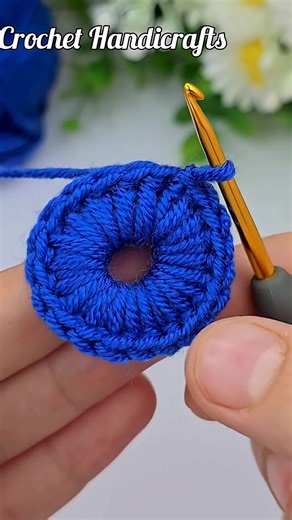 #EASYCROCHET #CraftsOfTikTok #knitting #embroidery #HandmadeEmbroidery | Embroidery