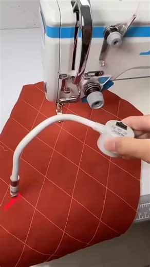 SEWING MACHINES & MANNEQUINS IN IBADAN on Instagram: "Straight stitches with ZERO guesswork? Yes please! The Laser Positioning Light projects a straight guide line on your fabric while you sew, helping you stitch perfectly straight, accurate lines every single time, no more marking, no more eyeballing! Perfect for topstitching, hemming, quilting, and any project where precision matters. Clip it on, switch it on, and sew like a pro! 😌 🛒 Grab yours now at 👉 www.bavicsewingaccessories.com.ng #la