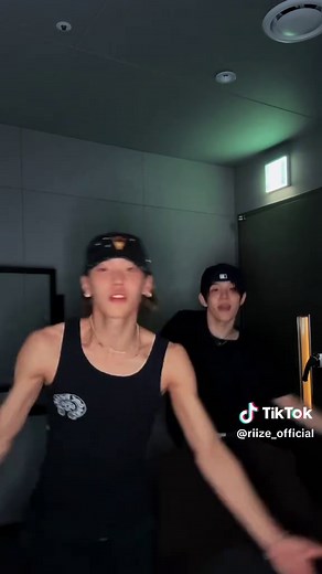 Explore RIIZE: Shotaro and Wonbin Dance Highlights