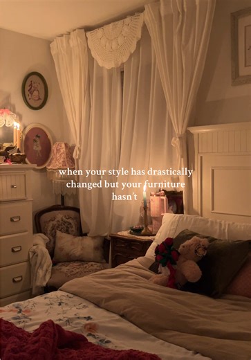 Transforming Your Vintage Bedroom Style