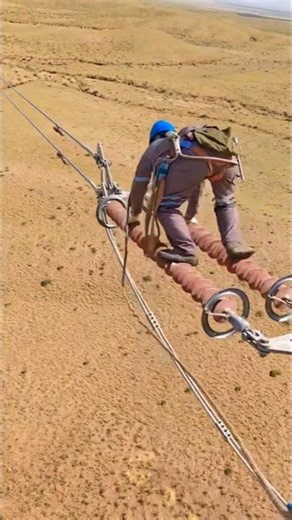 How dangerous Job for lineman? #shortsfeed