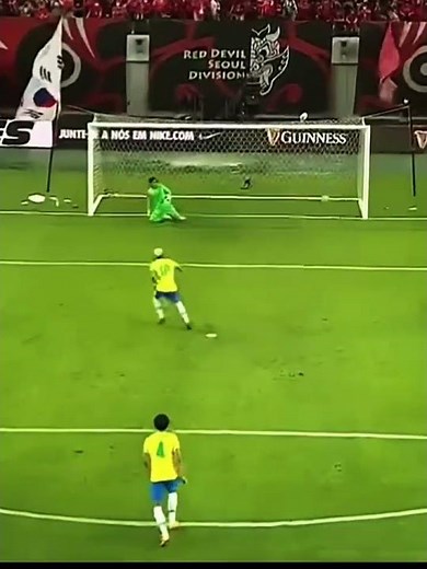 Neymar batendo pênalti é desse jeito