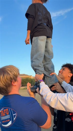 Ridgeline Academy Cheer on Instagram: "The Powderpuff was a SUCESS! ❤️💚 Thanks to all our boys who came out and cheered on the girls! ✨🦅 #cheerleading #cheer #ridgelinevarsitycheer #powderpuff #stunting"