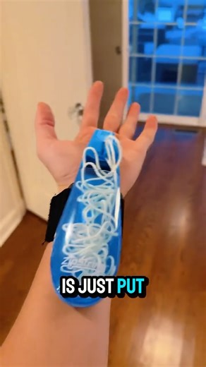 ZipString ® on Instagram: "Got my brother the coolest gift… and now I’m seriously considering keeping it for myself. 😅 The ZipString Aracna is just THAT fun. Sorry bro, no promises. #sibling #giftidea #ZipString #STEMfun #webshooter"