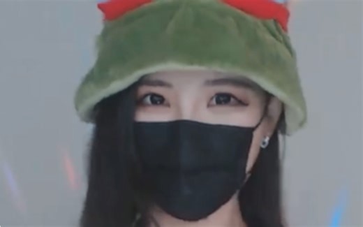 韩国女主播可爱cos提莫队长