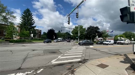 State Police, DOT on what drivers should do at an dark signal intersection