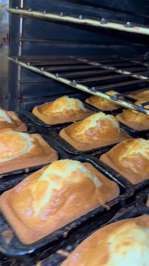 Pound cakes made fresh and baked to the perfect golden color here at our family owned bakery where all our sweet bread is made fresh with authentic traditional recipes from Guadalajara Mexico
