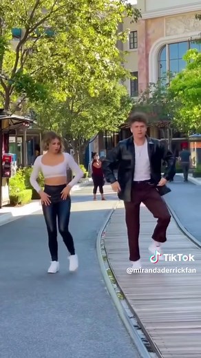 Miranda Derrick x Vik1025 Dance Collab