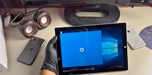 Device:*Microsoft Surface Pro 3* Processor: Intel Core i5 Generation: 4th Generation (Best for work and study) Storage Options: 64GB / 128GB / 256GB / 512GB SSD RAM: 8GB Display Size: 10 inch ya 13 inch (Both Available ) Screen Resolution: 2160 × 1440 (ClearType Full HD Display) Operating System: Windows 10 / Windows 11 compatible Graphics: Intel HD Graphics Ports: USB 3.0, Mini DisplayPort, 3.5mm headphone jack Front Camera: 5 MP Rear Camera: 5 MP Wi-Fi: 802.11 a/b/g/n/ac Bluetooth: 4.0 Colour 