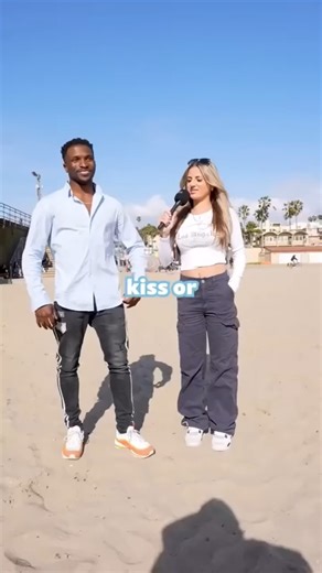 15K views · 158 reactions | Kiss  me or slap me 掠 Follow for more videos  #kissorslapp #Grab #slap #slapchallenge #kisses #kiss #fypchallenge | Silly Head Gaming | Facebook