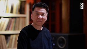 Back with the SCO after eight years, guest conductor Liu Chiang-Pin shares what he’s most excited about this time, plus a New Year’s wish of his own. See you at “Resounding Winds”! Check out https://sco.com.sg/170126 for more concert details. 暌违八年，客席指挥刘江滨将再次与新加坡华乐团相聚舞台。老友重逢，管乐齐鸣，在开启这段期待慢慢的旅程之前，他也为狮城观众送上新年祝福，请查收！ 点击https://sco.com.sg/170126，浏览“吹管妙清商”音乐会详情。 | Singapore Chinese Orchestra