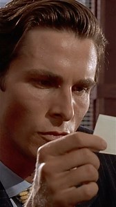This scene from American Psycho (2000) is perhaps the most important in understanding the story. 😳⁣⁣ ⁣⁣ The business cards with different names but identical job titles highlight how all the men look virtually indistinguishable to others and strangers. This is why Patrick Bateman gets away with all his murders: his appearance itself becomes a strong disguise because everyone around him is a copy of him.⁣⁣ ⁣⁣ The subtle differences in the “shades of white” on the business cards reflect the chara