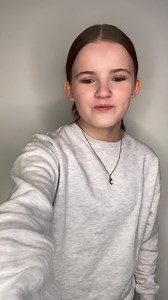 Welcome to today’s sign of the day! Today’s sign of the day is “Food!” Using SSE (With BSL signs!) -Let’s Make A Difference❤️ #BSL #signoftheday #letsmakeadifference #learntosign #education #SSE | Let’s Make A Difference