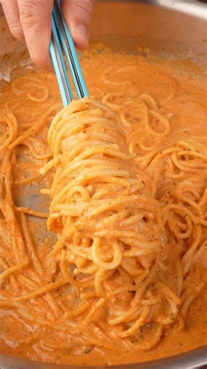 🍝 Roasted Red Pepper Pasta Everyone Will Love