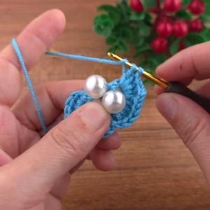 103K views · 1.6K reactions | Oh my god拾 you should learn this! I couldn't believe the technique in this crochet stitch. #crochet #knitting #design -hacer | Nurgül İle El Sanatları | Facebook