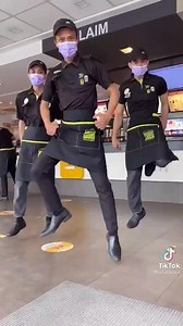 32K views · 1.8K reactions | Empleados de McDonald's Filipinas están haciendo el #BTS_Butter dance challenge Link: https://t.co/W8ZDyAvBaI ~ ¿Y los de México? Que pasó , hasta los empleados conocen el nuevo hit , ayer en Cinépolis de plaza las Américas pusieron Butter 杻 Cr.r0o0o0on | BANG BANGTAN  | 朗 방탄소년단 | BTS ARMY Yucatán | Facebook