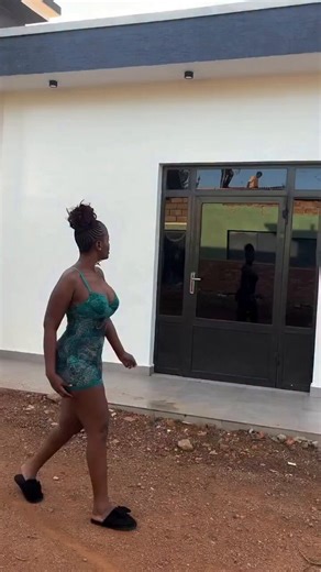 Tu vas lui voir de loin et tu te dit wow une femme a épousé alors que
